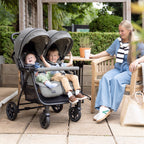Coche doble para Bebe Estrella™ Joie Ebony